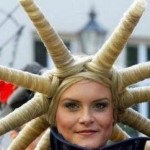 Сделать прически на длинные волосы своими руками – не проблема!